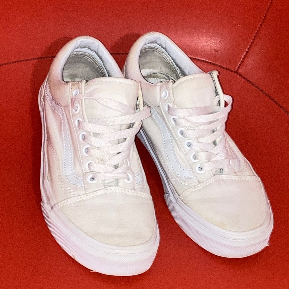 Vans Women's Off-White Sneakers